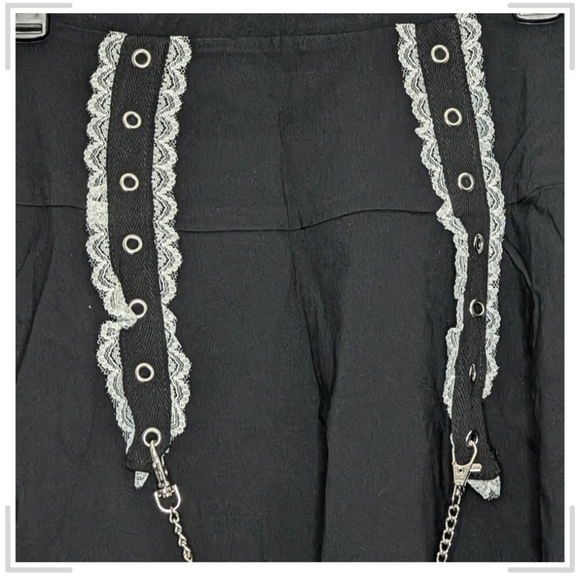 Lacey Skirt - Picture 2 of 4